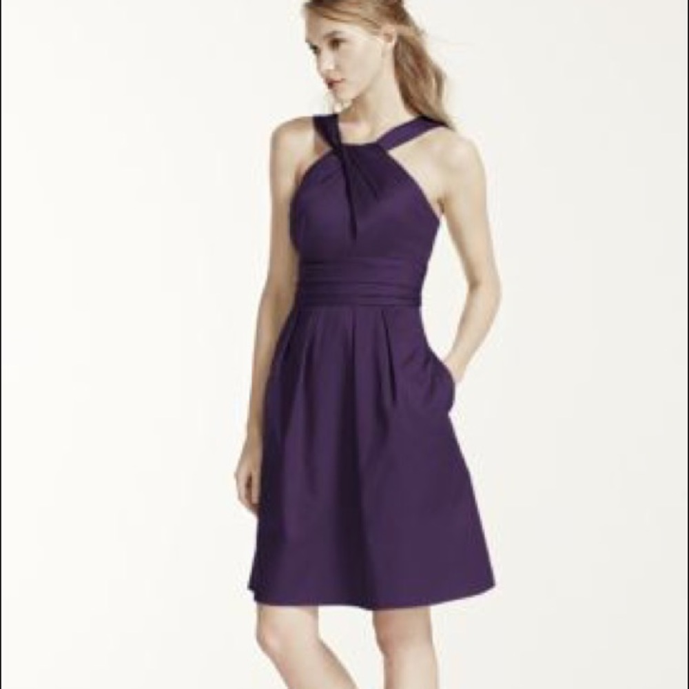 NEW Short Cotton Dress with Y-Neck